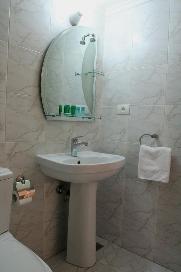 Byblos Comfort Hotel Exterior foto